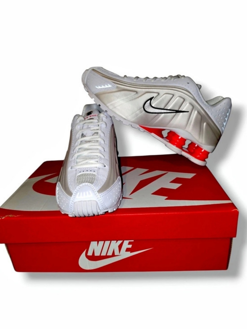 Nike Shox R4 Women's Sneakers US 7 NWT